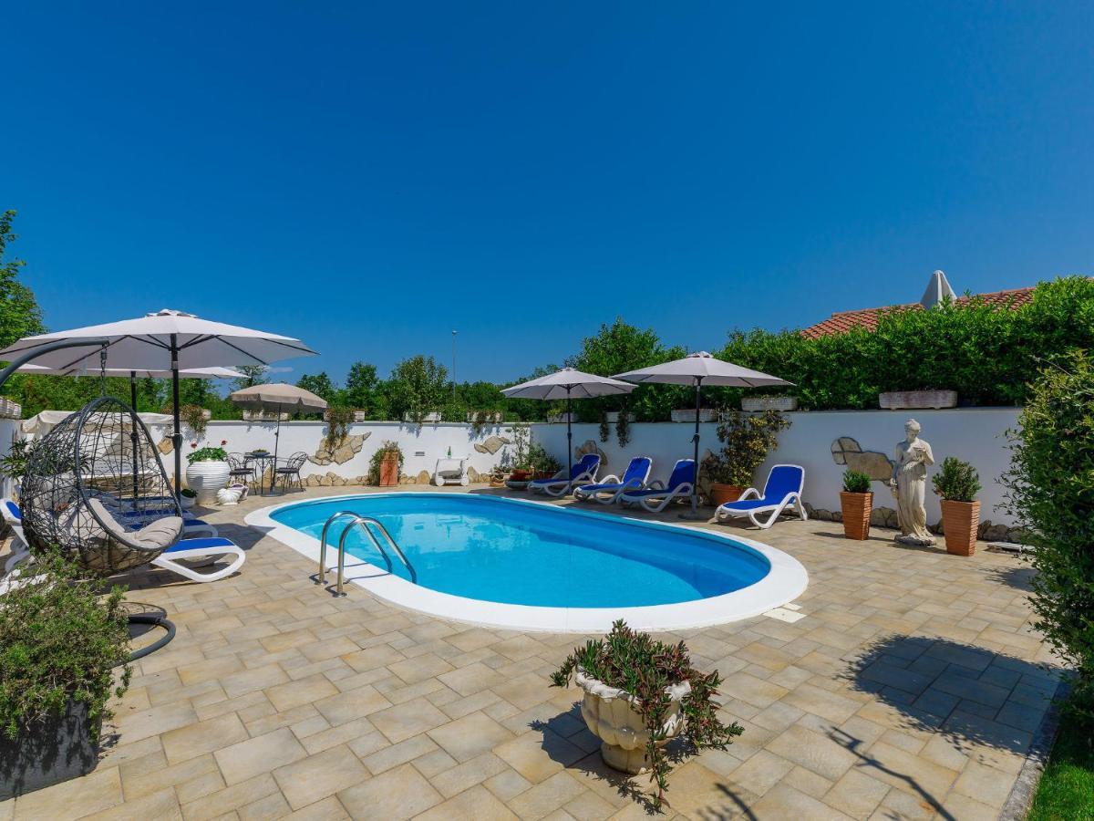 Apartment Tiziana-4 By Interhome Умаг Екстериор снимка