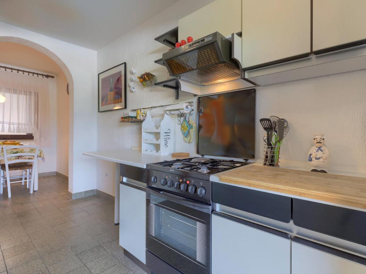 Apartment Tiziana-4 By Interhome Умаг Екстериор снимка